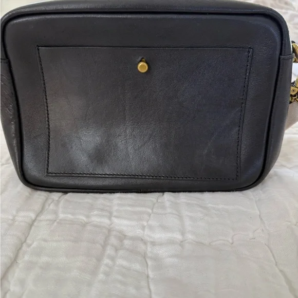 MADEWELL Large Camera Bag - Picture 2 of 9
